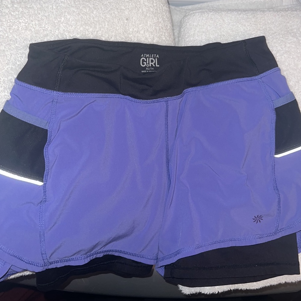 Girls running short